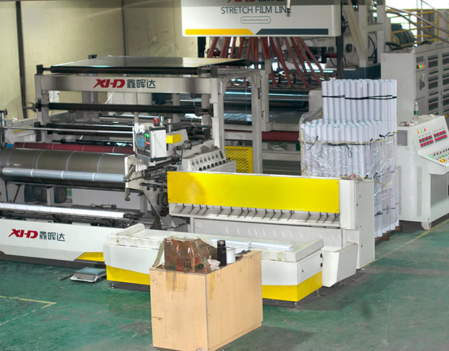 缠绕膜生产车间